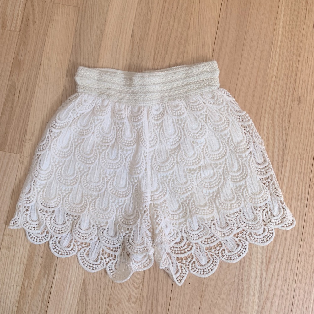 Lace shorts
